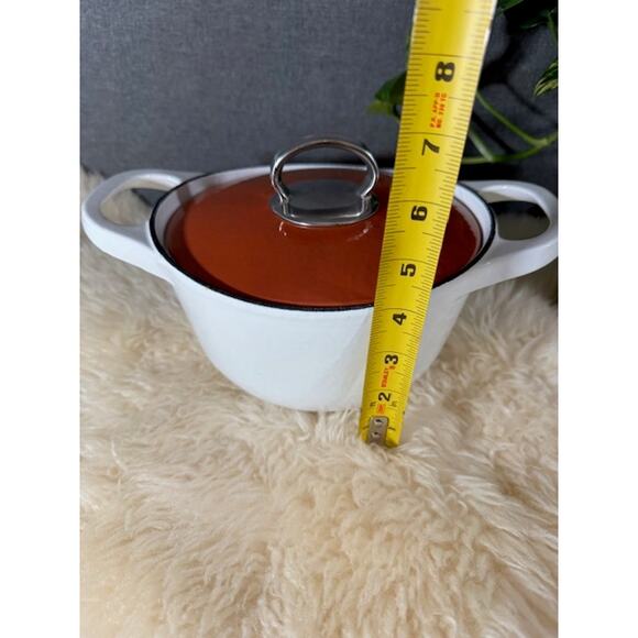 Michael Graves Cast Iron Dutch Oven - Picture 9 of 10